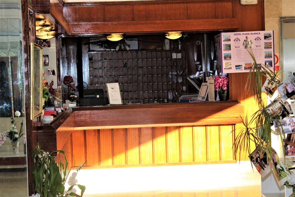 Bj Bei Juan Hostal Сийот Екстериор снимка